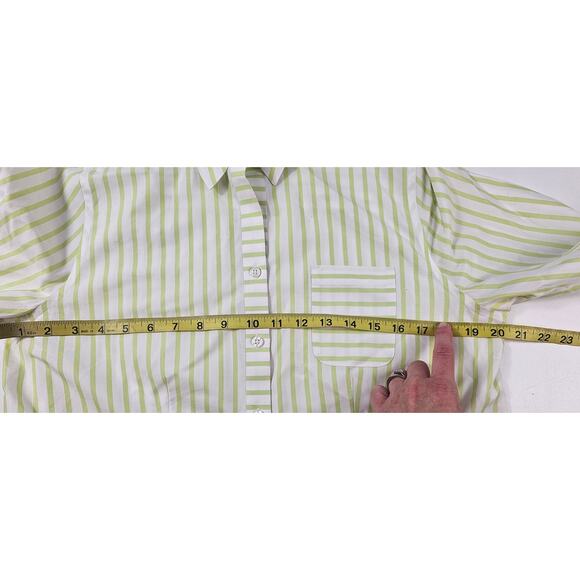 Chicos 1 (M) no iron business casual roll tab sleeve button up EUC career top + - Picture 6 of 7